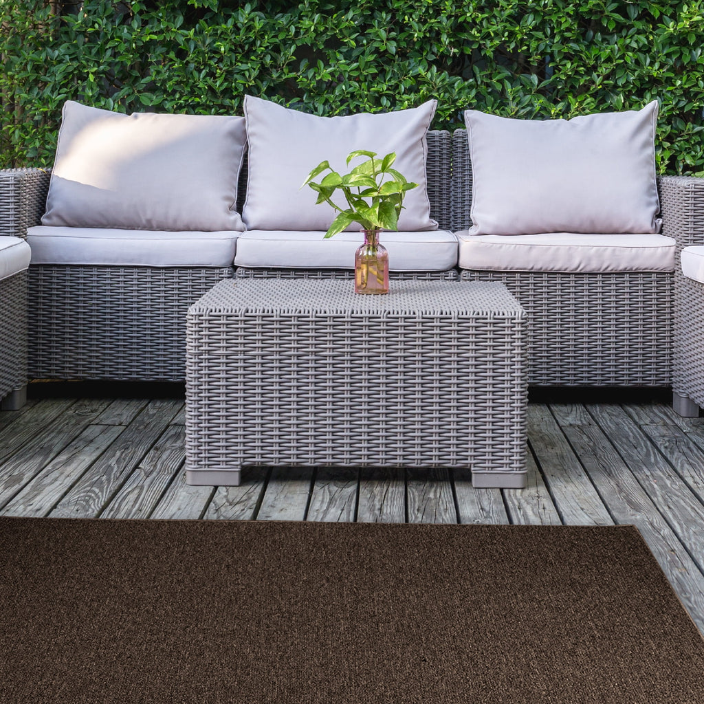 Chocolate 2' x 2' Square Indoor/Outdoor Area Rug G101