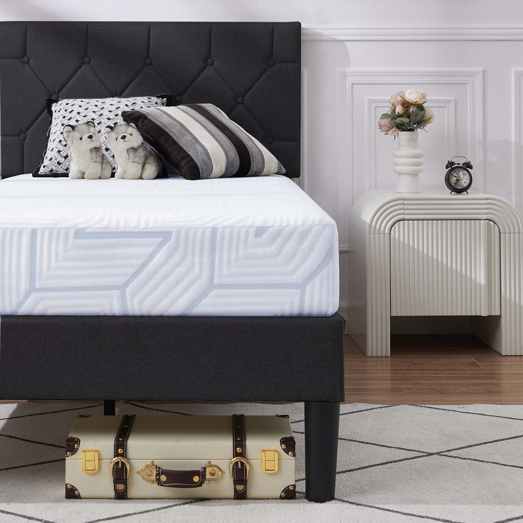 8-Inch Medium-Firm Memory Foam Queen Mattress Q6749
