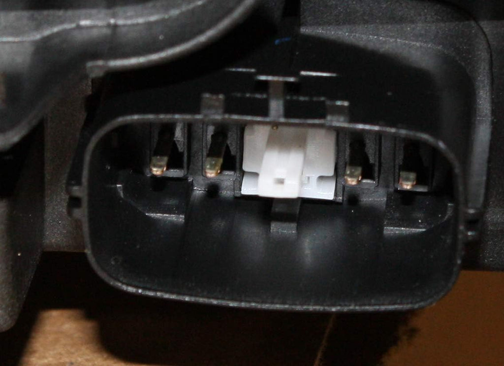 Headlight Lens and Housing Set of 2 Q8510