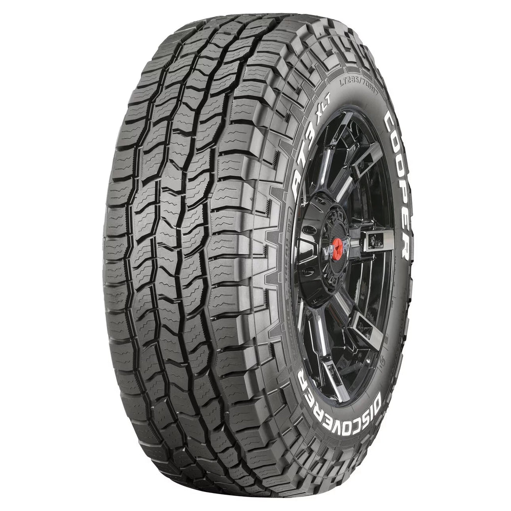 All-Season LT265/70R18 124S Tire D843620
