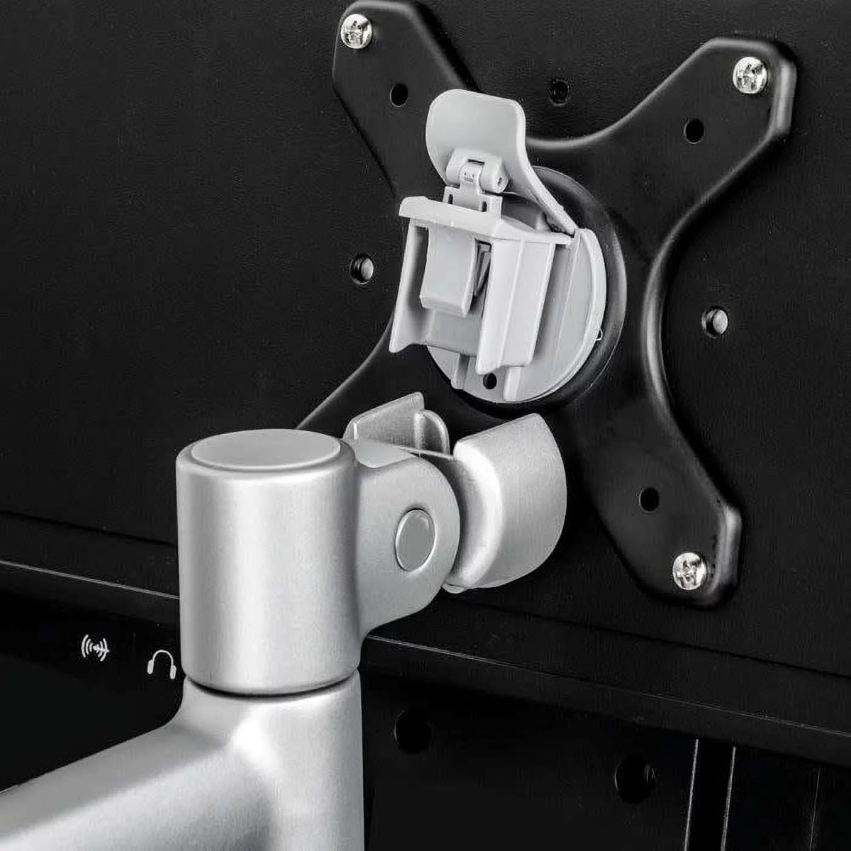 Full Motion Display Wall Mount Silver B217393