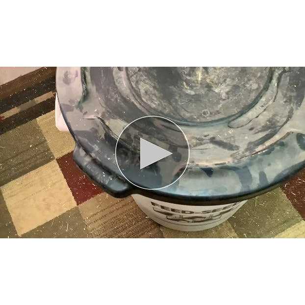 Feed-Seed Container with Lid A52377