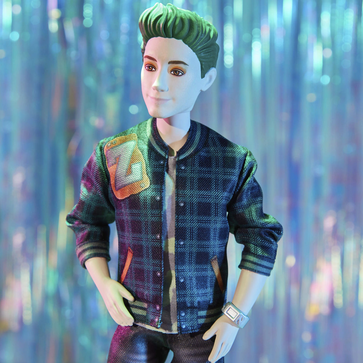 Zed Fashion Doll with Green Hair, Outfit, and Accessory B237