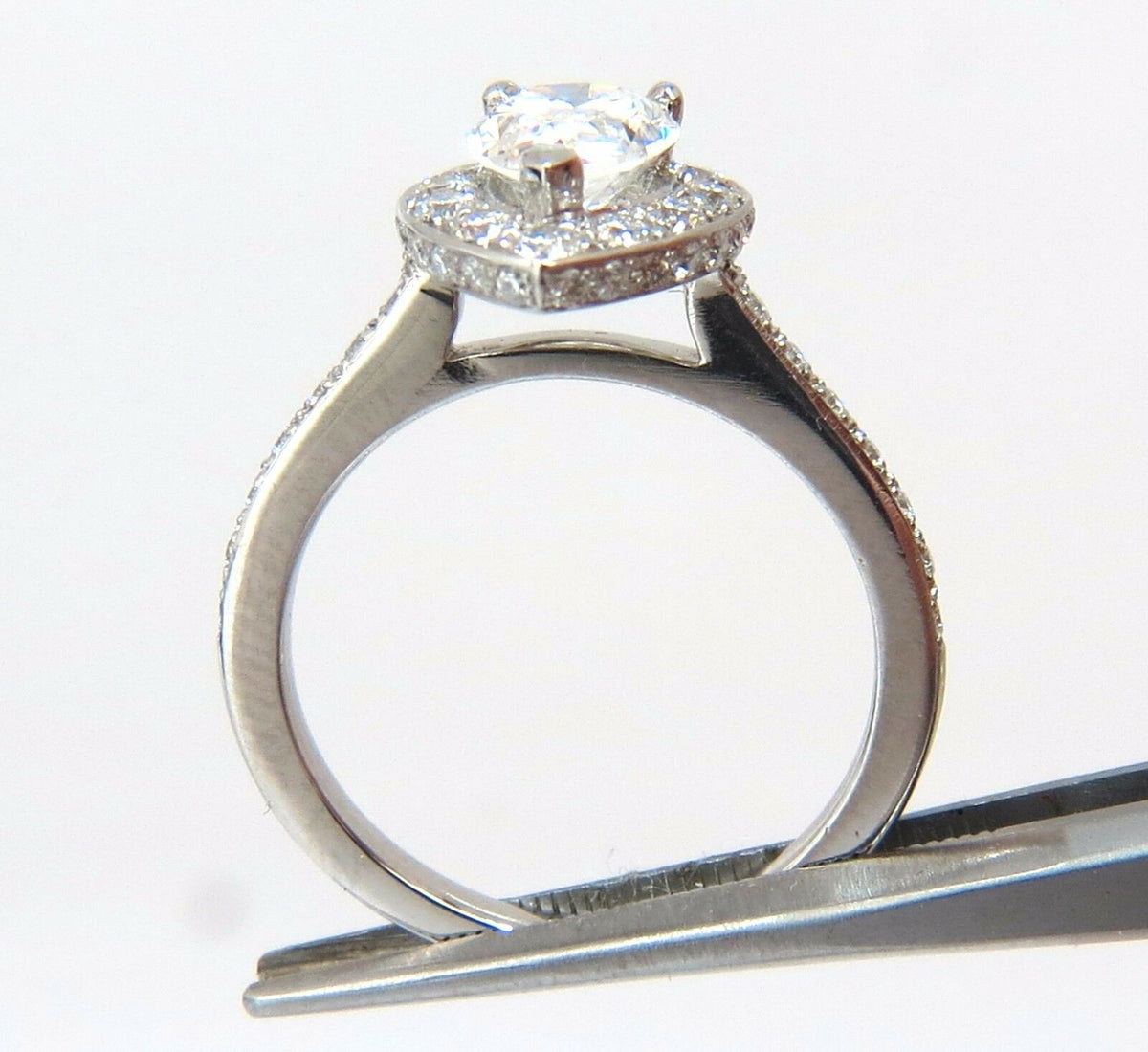 1.15ct Pear Shape Diamond Ring with 1.00ct Round Accents Platinum W515