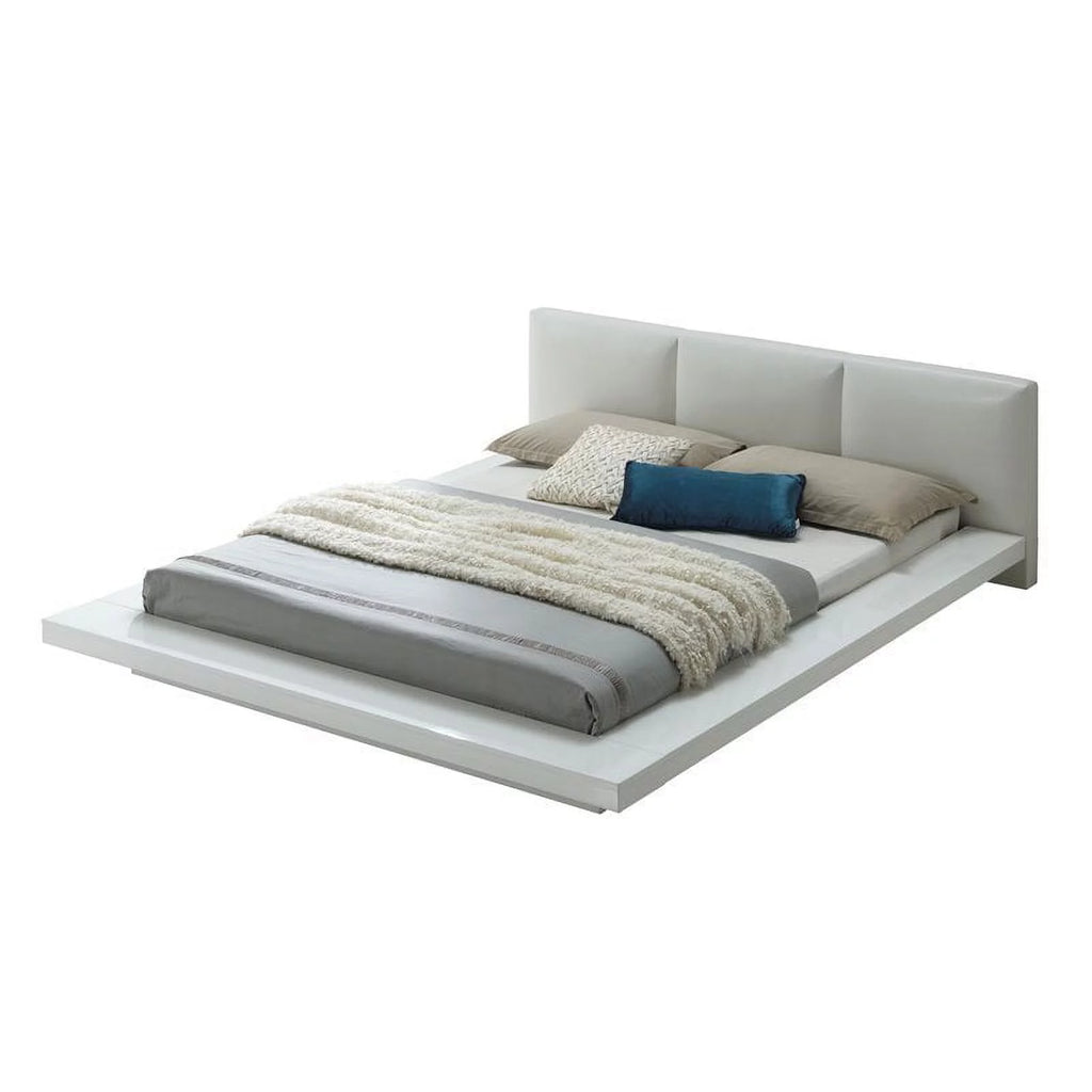 Solid Wood King Panel Bed in White D338768